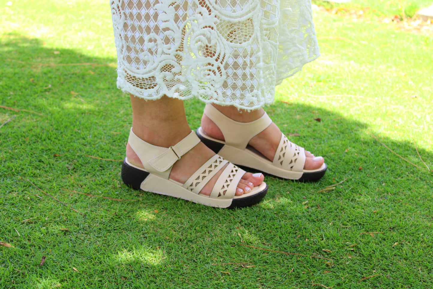🌟Sandalias Ortopédicas OrtoChic Comfort – Estilo que Cuida tus Pasos 🌟