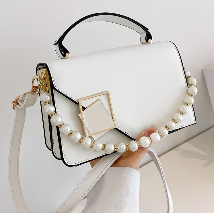 ✨Royal chic edition👜✨ Tu look completo,con regalo incluido🎁💄
